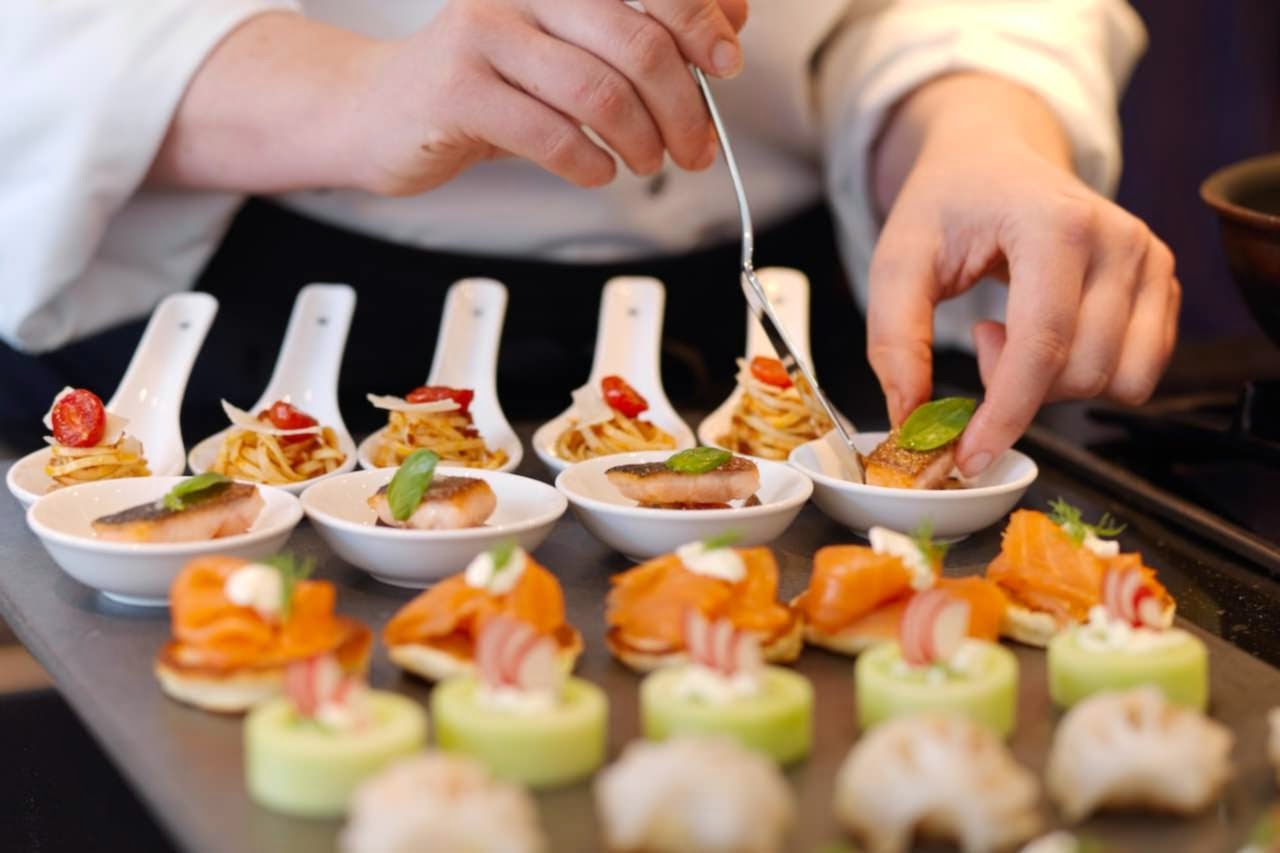 catering empresarial, banquetes, buffet, alimentación empresarial